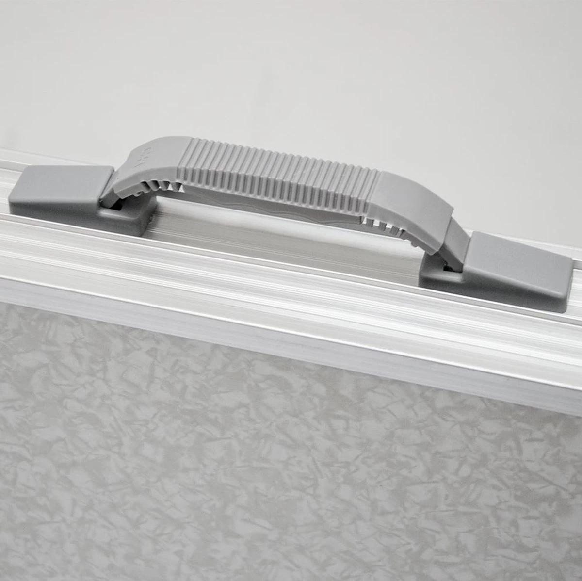 Inklapbare, In Hoogte Verstelbare Campingtafel 120x60x70cm Incl. 4 Inklapbare Krukken Campingtafel S - Afbeelding 8